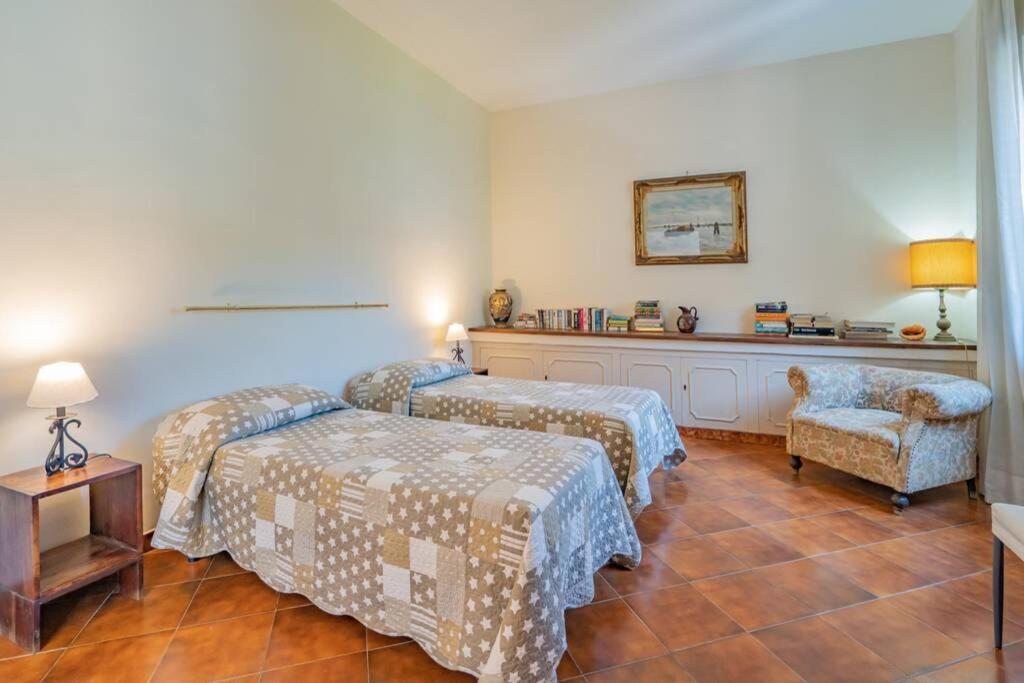 Casa Gege', For Up To 5 Guests, Shared Pool, Sorrento Center Apartment Luaran gambar